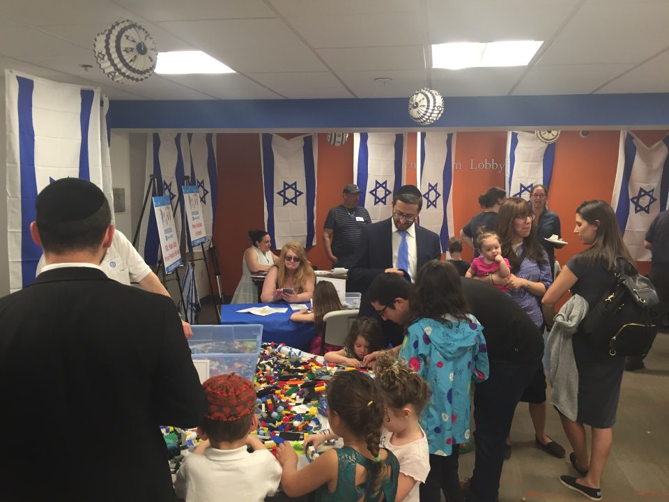 EN190510 Yom Haatzmut Celebrations